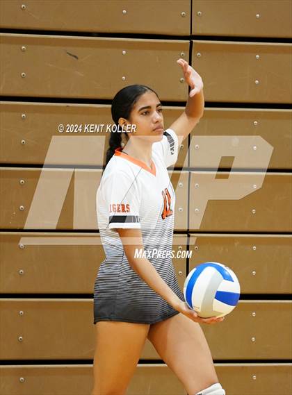 Thumbnail 1 in Regina vs. Armada (Almont Tournament) photogallery.