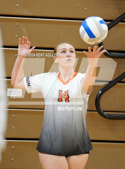 Thumbnail 3 in Regina vs. Armada (Almont Tournament) photogallery.