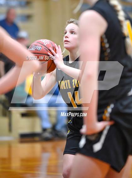 Thumbnail 3 in Round Top-Carmine vs North Zulch photogallery.