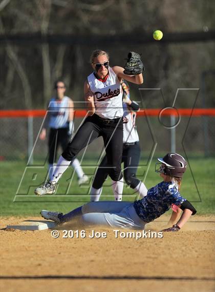 Thumbnail 1 in Rondout Valley @ Marlboro Central photogallery.