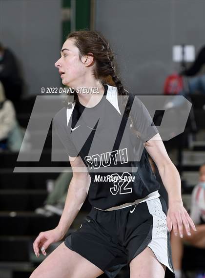 Thumbnail 3 in South Medford vs. Lincoln (St. Mary's Stockton MLK Showcase) photogallery.