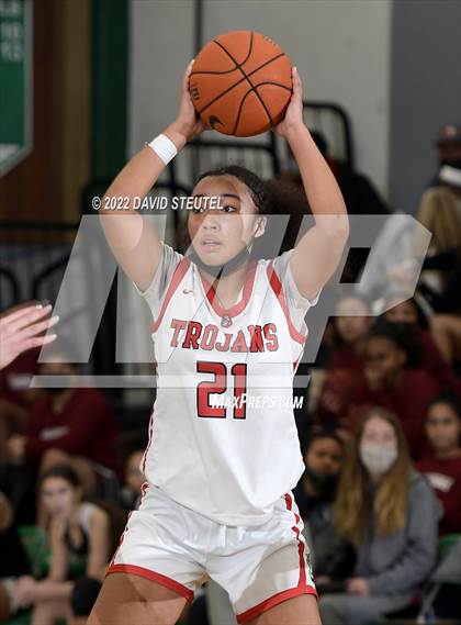 Thumbnail 1 in South Medford vs. Lincoln (St. Mary's Stockton MLK Showcase) photogallery.