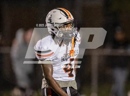 Thumbnail 3 in Washington vs. Beaver Falls (PIAA 2A Round 1) photogallery.