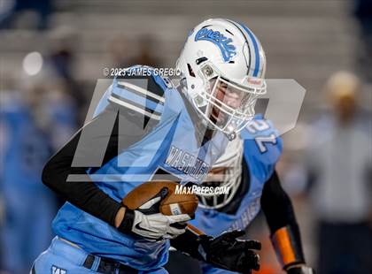 Thumbnail 2 in Washington vs. Beaver Falls (PIAA 2A Round 1) photogallery.