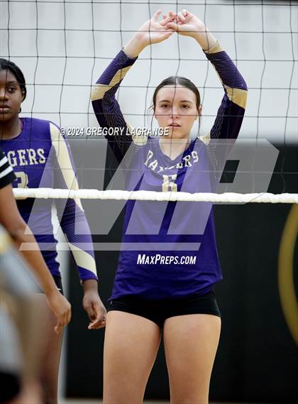 Thumbnail 2 in Chisholm Trail vs Fossil Ridge photogallery.