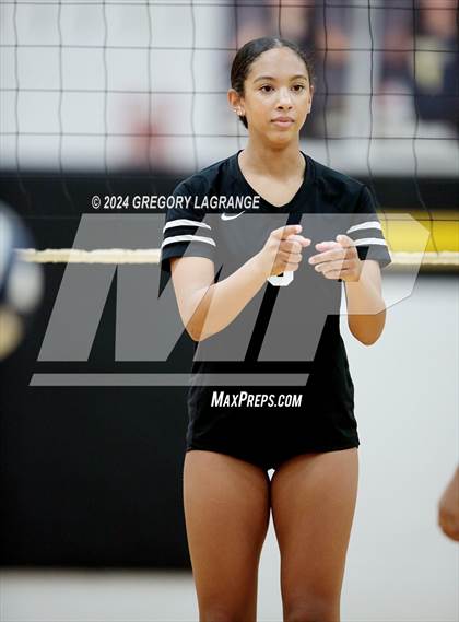 Thumbnail 3 in Chisholm Trail vs Fossil Ridge photogallery.