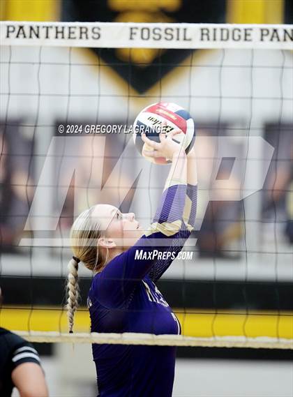 Thumbnail 3 in Chisholm Trail vs Fossil Ridge photogallery.