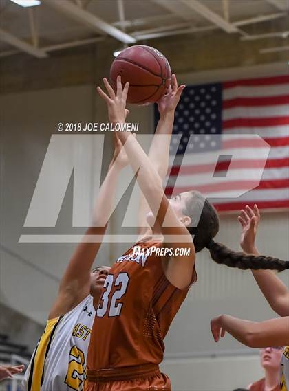 Thumbnail 2 in Madison vs East Central (NISD Basketball Tournament) photogallery.
