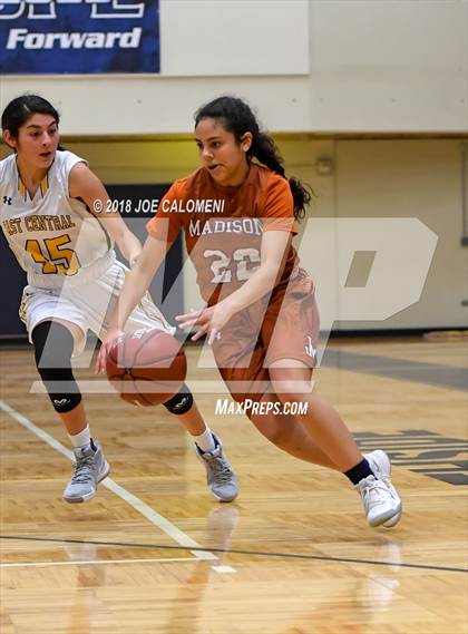 Thumbnail 3 in Madison vs East Central (NISD Basketball Tournament) photogallery.