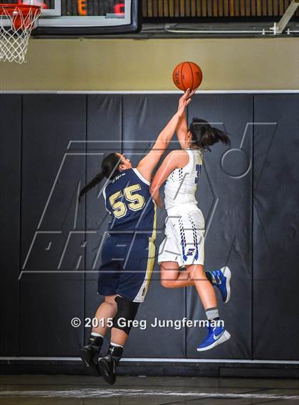 Thumbnail 3 in Immanuel vs. Central Catholic (Branson Hoops vs Cancer) photogallery.