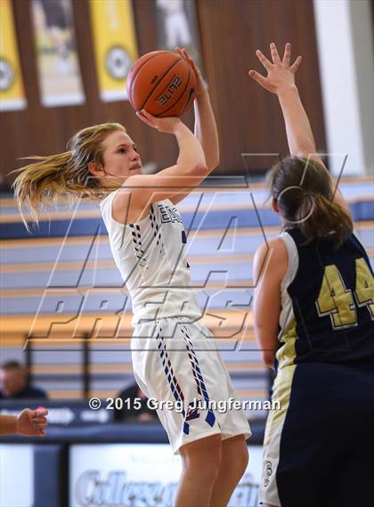 Thumbnail 3 in Immanuel vs. Central Catholic (Branson Hoops vs Cancer) photogallery.