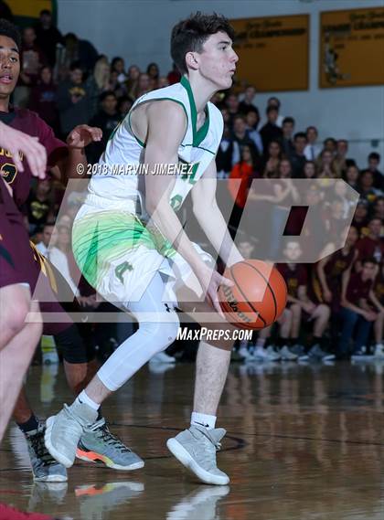Thumbnail 2 in Royal vs Simi  photogallery.