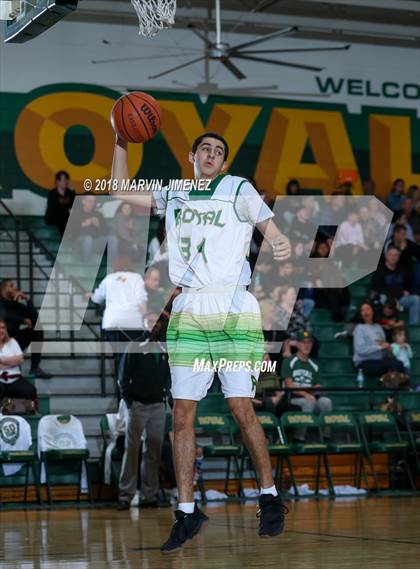 Thumbnail 2 in Royal vs Simi  photogallery.