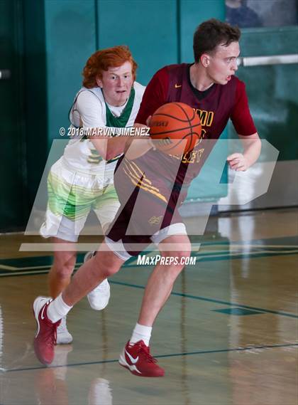 Thumbnail 2 in Royal vs Simi  photogallery.