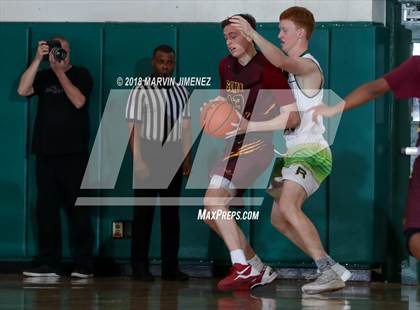 Thumbnail 3 in Royal vs Simi  photogallery.