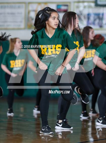 Thumbnail 2 in Royal vs Simi  photogallery.