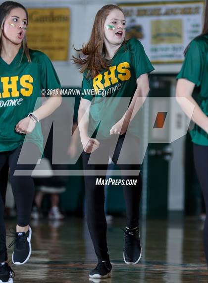 Thumbnail 1 in Royal vs Simi  photogallery.