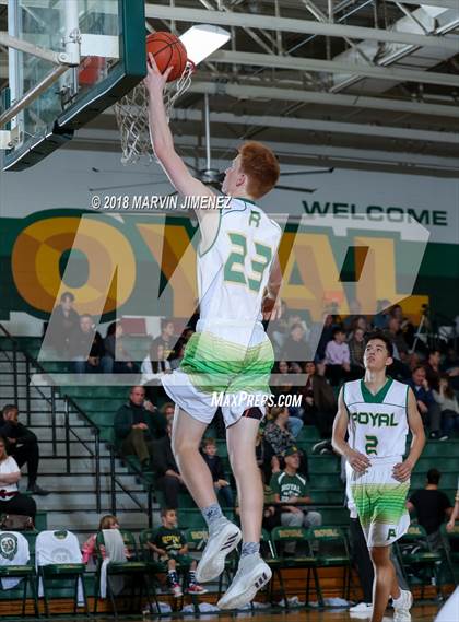 Thumbnail 3 in Royal vs Simi  photogallery.