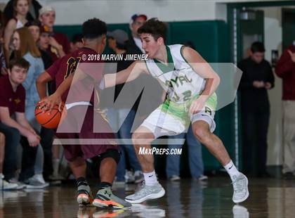 Thumbnail 2 in Royal vs Simi  photogallery.