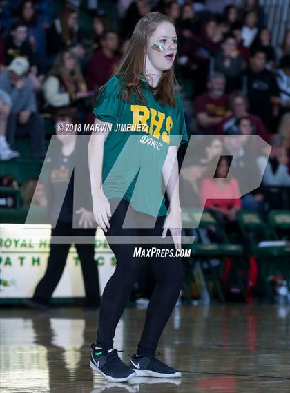 Thumbnail 2 in Royal vs Simi  photogallery.
