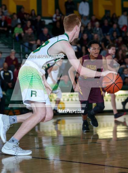 Thumbnail 2 in Royal vs Simi  photogallery.