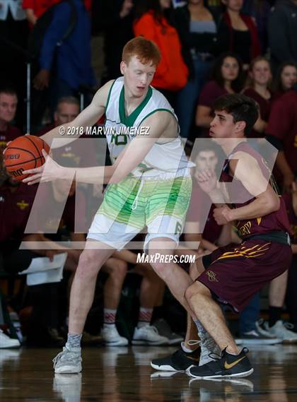 Thumbnail 3 in Royal vs Simi  photogallery.