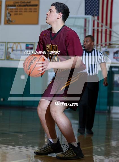 Thumbnail 1 in Royal vs Simi  photogallery.