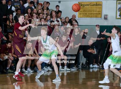 Thumbnail 2 in Royal vs Simi  photogallery.