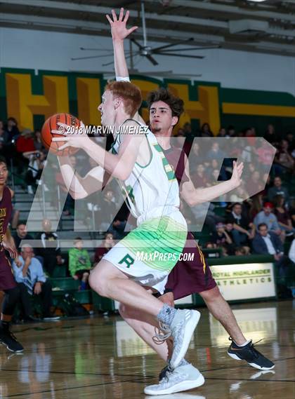 Thumbnail 3 in Royal vs Simi  photogallery.