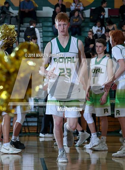Thumbnail 1 in Royal vs Simi  photogallery.