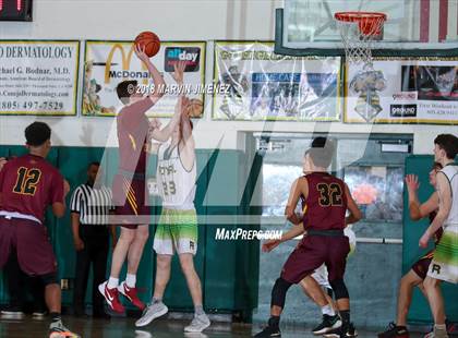 Thumbnail 1 in Royal vs Simi  photogallery.