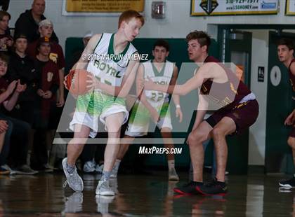 Thumbnail 3 in Royal vs Simi  photogallery.