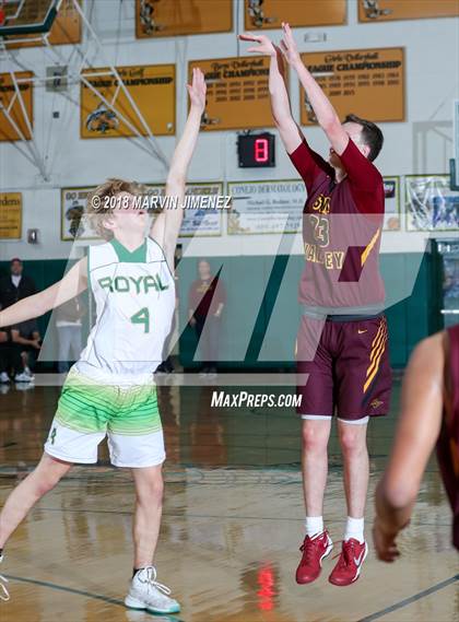 Thumbnail 1 in Royal vs Simi  photogallery.