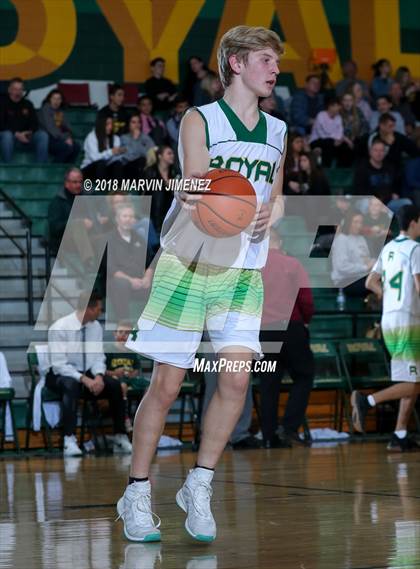 Thumbnail 1 in Royal vs Simi  photogallery.