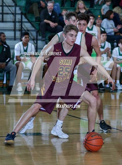 Thumbnail 3 in Royal vs Simi  photogallery.
