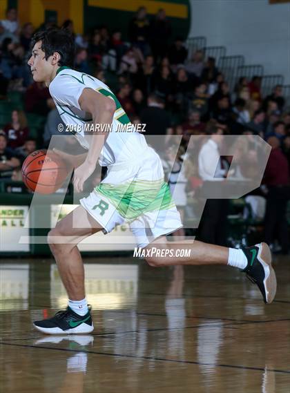 Thumbnail 3 in Royal vs Simi  photogallery.