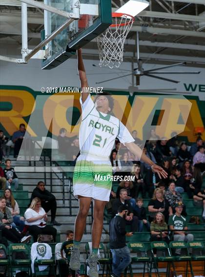 Thumbnail 1 in Royal vs Simi  photogallery.