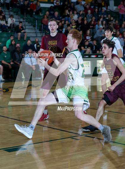 Thumbnail 3 in Royal vs Simi  photogallery.
