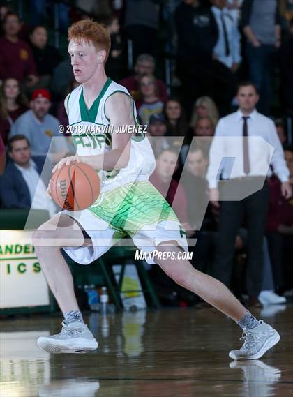 Thumbnail 3 in Royal vs Simi  photogallery.