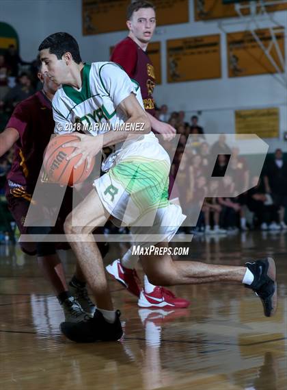 Thumbnail 1 in Royal vs Simi  photogallery.