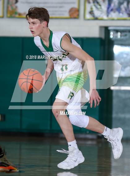 Thumbnail 1 in Royal vs Simi  photogallery.