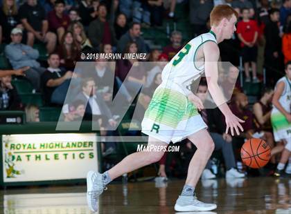 Thumbnail 2 in Royal vs Simi  photogallery.