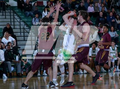 Thumbnail 1 in Royal vs Simi  photogallery.