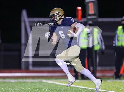 Thumbnail 2 in Helias vs. MICDS (MSHSAA Class 4 Final) photogallery.