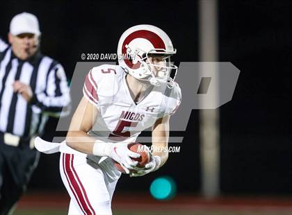Thumbnail 3 in Helias vs. MICDS (MSHSAA Class 4 Final) photogallery.