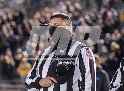 Thumbnail 2 in Helias vs. MICDS (MSHSAA Class 4 Final) photogallery.