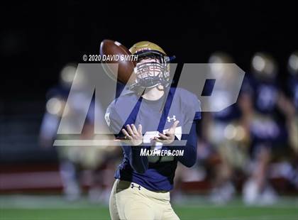 Thumbnail 2 in Helias vs. MICDS (MSHSAA Class 4 Final) photogallery.