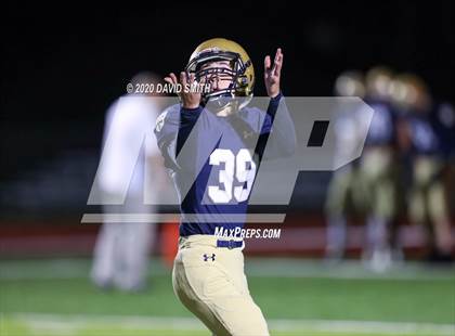 Thumbnail 3 in Helias vs. MICDS (MSHSAA Class 4 Final) photogallery.