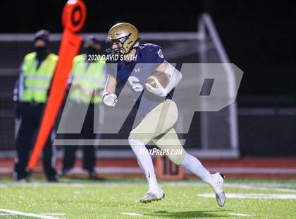Thumbnail 2 in Helias vs. MICDS (MSHSAA Class 4 Final) photogallery.