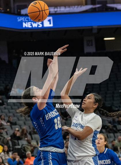 Thumbnail 3 in Rancho Bernardo vs Caruthers (CIF State DII Final) photogallery.